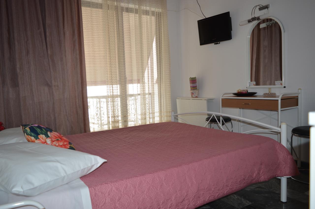 Nancy Rooms Skala Kallonis Exterior foto